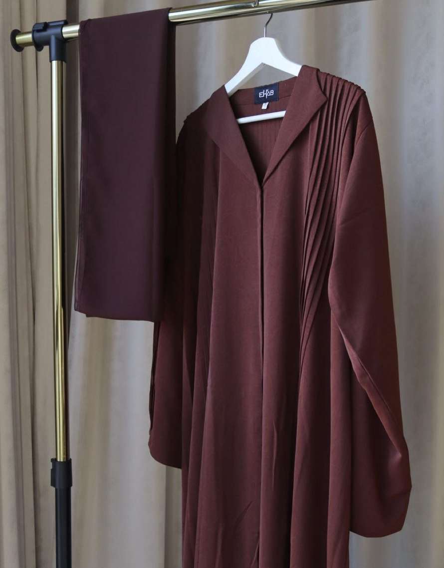Qirfa — Rust abaya
